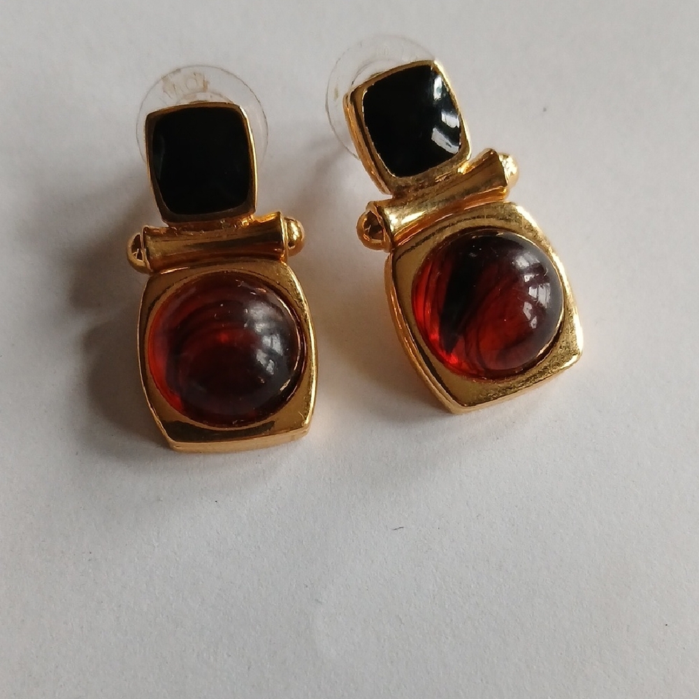 Earrings - Picture 2 of 5